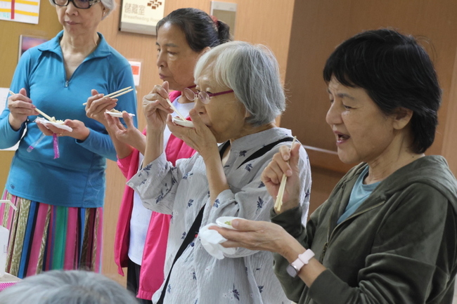 照顧銀髮飲食兼顧美味健康  伊甸推線上料理秘笈 | 華視新聞