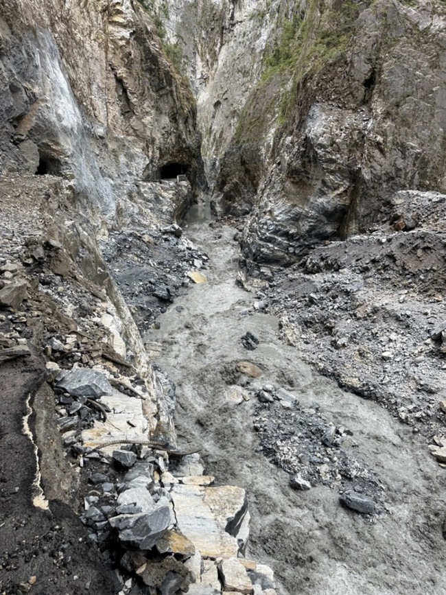 燕子口堰塞湖潰壩無災情 降至原河道水位解除警戒 | 華視新聞