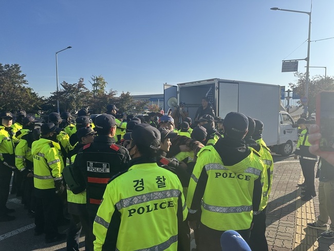 川習會將在釜山登場　反中民眾現場示威 | 華視新聞