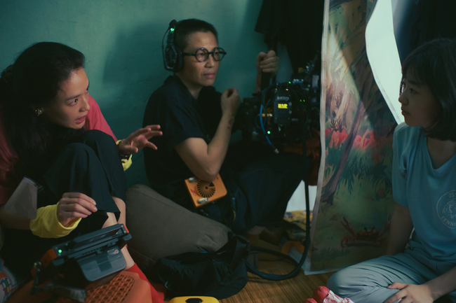 童年曾躲衣櫃逃避爭吵  舒淇「女孩」源自真實經驗 | 華視新聞