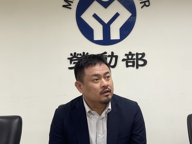 旅宿業要移工　洪申翰：外國技術人力是評估後選項 | 華視新聞