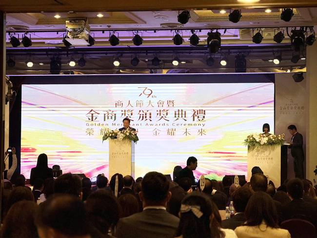 許舒博拜會鄭麗君見笑容　估台美關稅將迎好消息 | 華視新聞