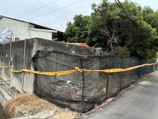 防堵非洲豬瘟疫情擴散　台中案例場架設隔離網