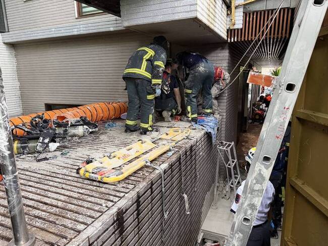 北市2工人清潔溫泉池昏倒　送醫搶救中 | 華視新聞