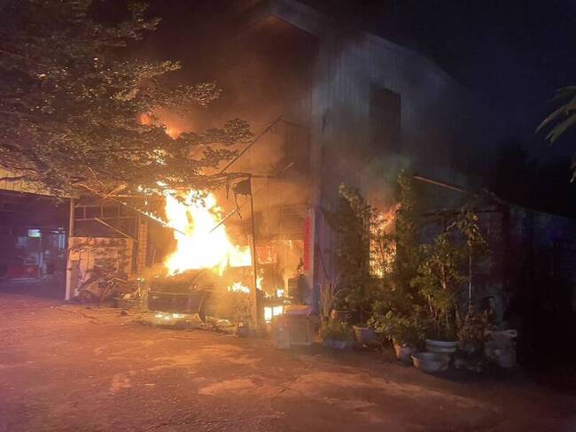 台中烏日住宅火警母女受困救出　女兒搶救不治 | 華視新聞