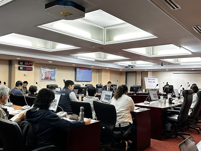 議員憂處理養豬廚餘過程鬆　北市府每季派員稽查 | 華視新聞