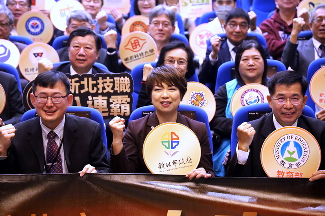 技職教育AI轉型　新北結合產官學研扎根未來藍圖 | 華視新聞