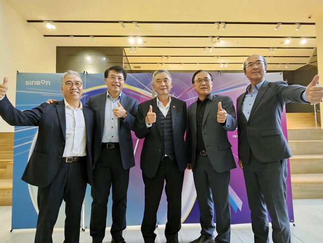 信邦連15年營收成長可能告終　結盟宇隆拚機器人 | 華視新聞