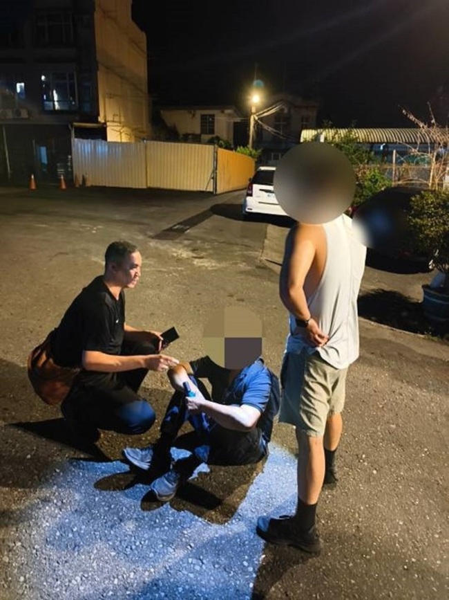 女誤信虛幣假投資失金逾200萬　集集警逮2嫌收押 | 華視新聞