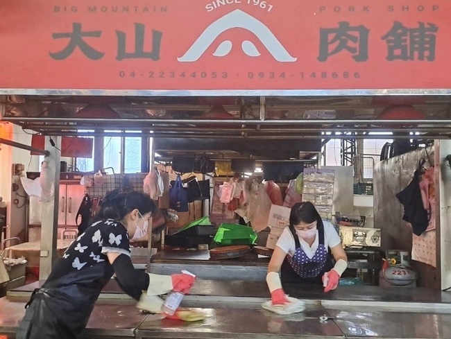 禁運禁宰將解除　中市清消50處市場迎豬肉攤復業 | 華視新聞