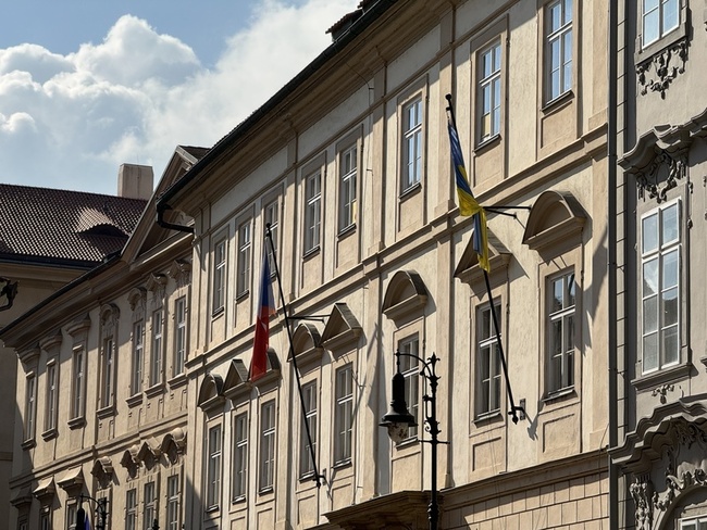 捷克新眾議長上任首日　取下眾議院烏克蘭國旗遭批評 | 華視新聞