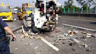 國3竹崎段2貨車追撞事故　2死1傷