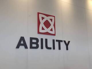 佳能10月營收寫近9年新高　第4季出貨機器手臂產品