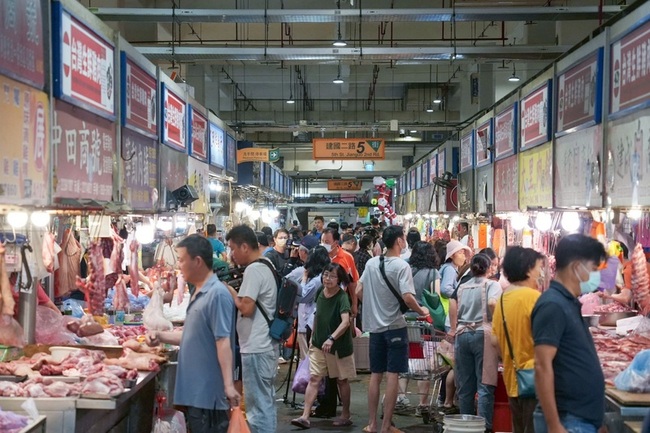 台中建國市場溫體豬肉恢復販售　民眾搶購熱絡 | 華視新聞