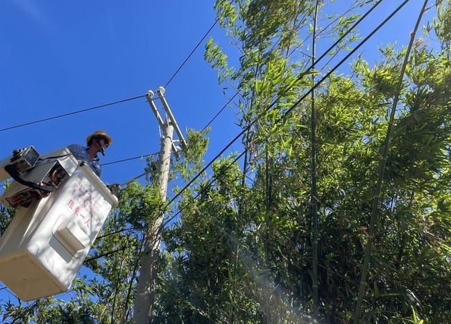 颱風鳳凰逼近　台電全力戒備動員4千人待命 | 華視新聞