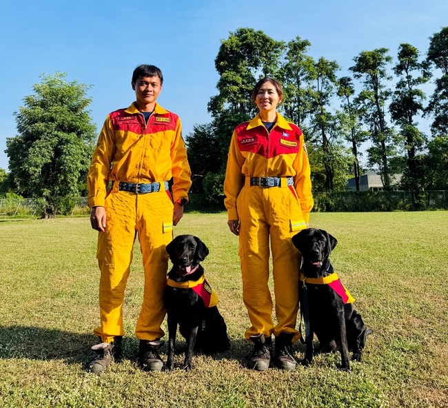 基隆搜救犬兄妹檔　通過國際認證A級評量 | 華視新聞