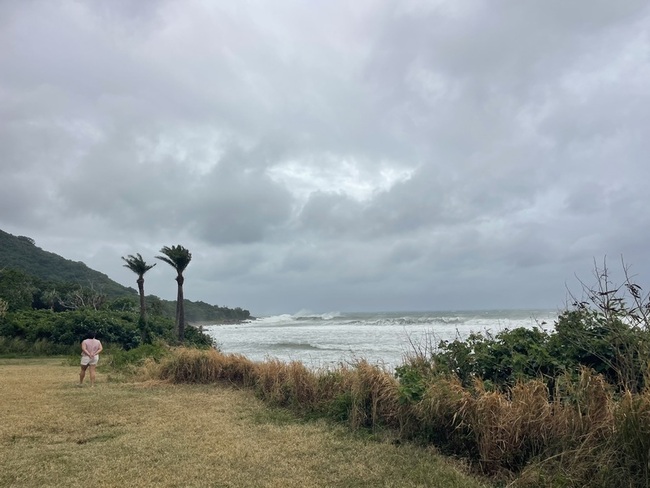 颱風逼近　林保署屏東分署轄管園區步道11日起封閉 | 華視新聞
