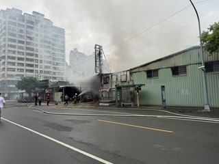 高雄三民區里長辦公室火警　火勢撲滅無人員傷亡