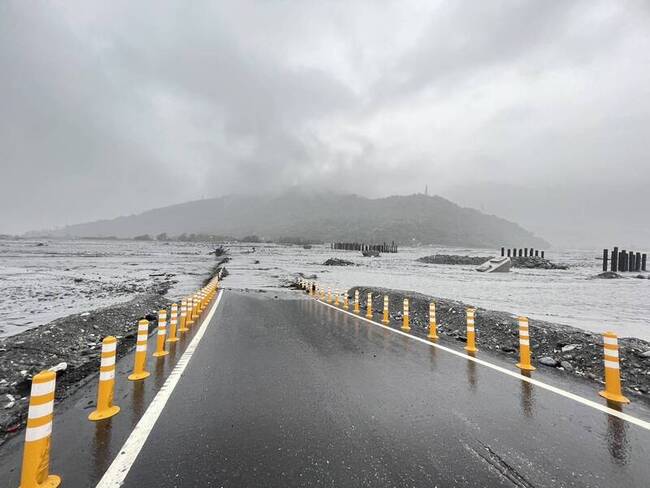花蓮馬太鞍溪水漫過台9線  縱谷省道再度中斷 | 華視新聞