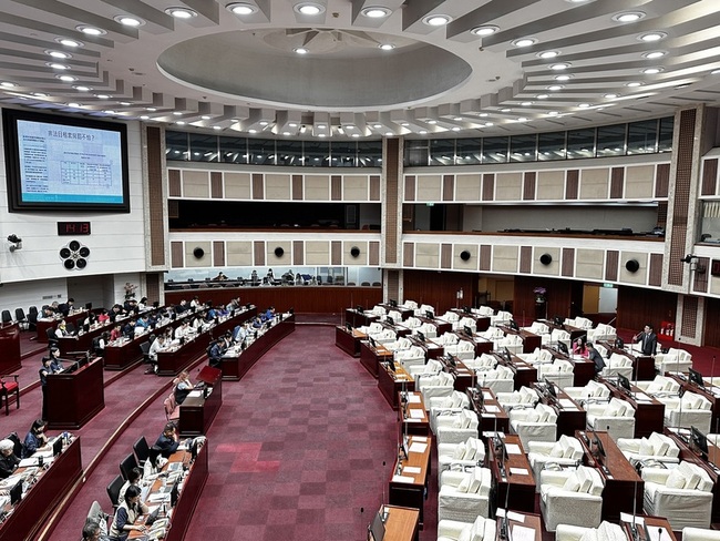 議員指非法日租套房罰不怕　北市研議加速斷水斷電 | 華視新聞