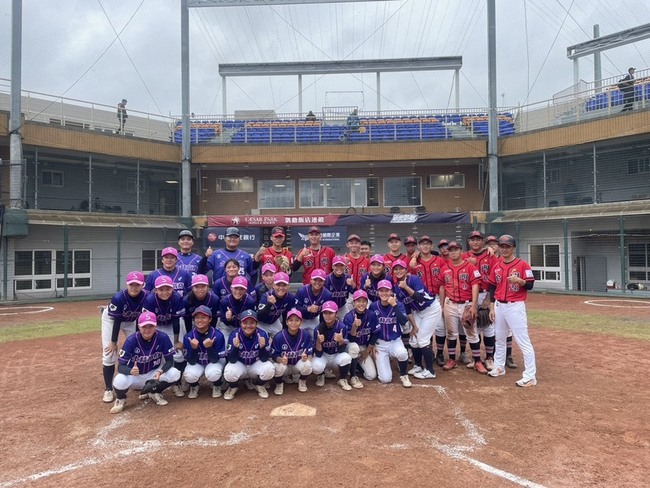 黑豹旗青棒另類「金門對決」　金門農工晉32強 | 華視新聞