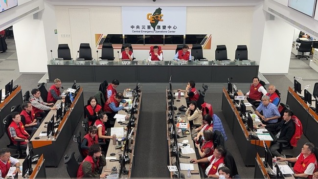 颱風鳳凰釀158件災情33傷　宜蘭49處仍淹水 | 華視新聞