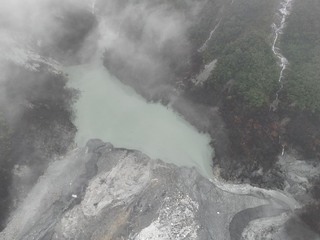 馬太鞍溪堰塞湖水位下降9.3公尺　穩定溢流