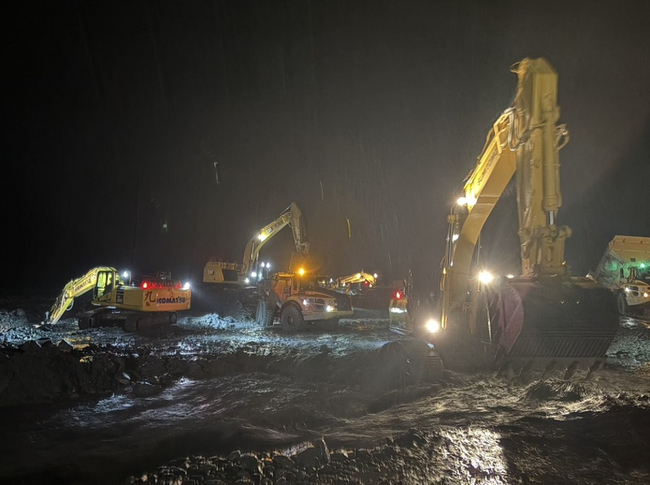 水利署：徹夜趕工完成河道改道及封堵　明利村已無淹水 | 華視新聞