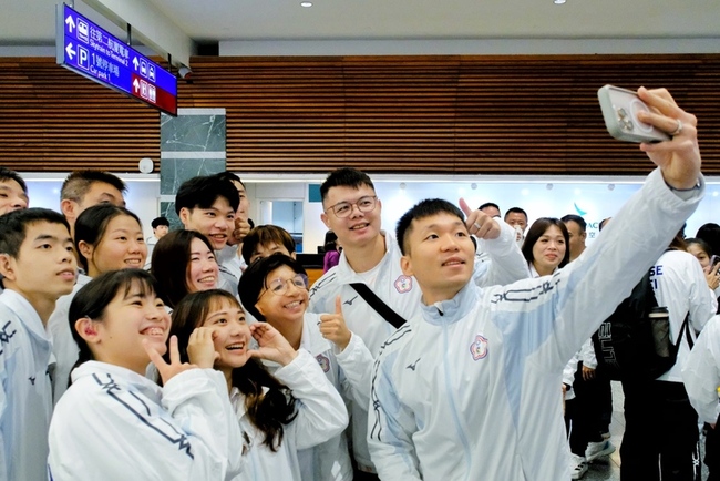 送機東京聽奧代表團　李洋允諾更照顧選手 | 華視新聞