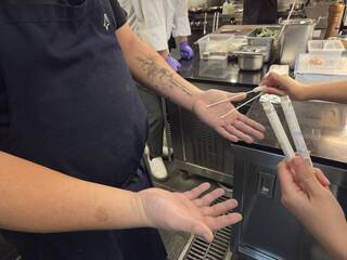 民眾指吃北市米其林餐廳後不適　衛生局採檢送驗