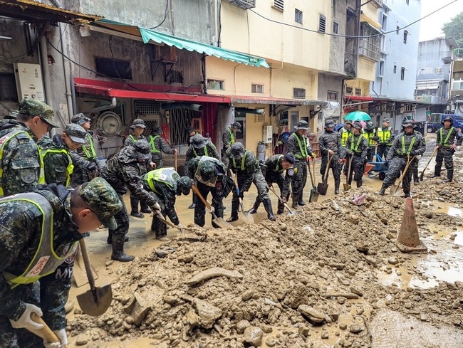 三戰區動員救災1225人次　協助宜蘭蘇澳災後復原 | 華視新聞