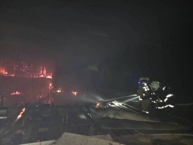 北市松山區工地火警　建管處依法開罰勒令停工 | 華視新聞