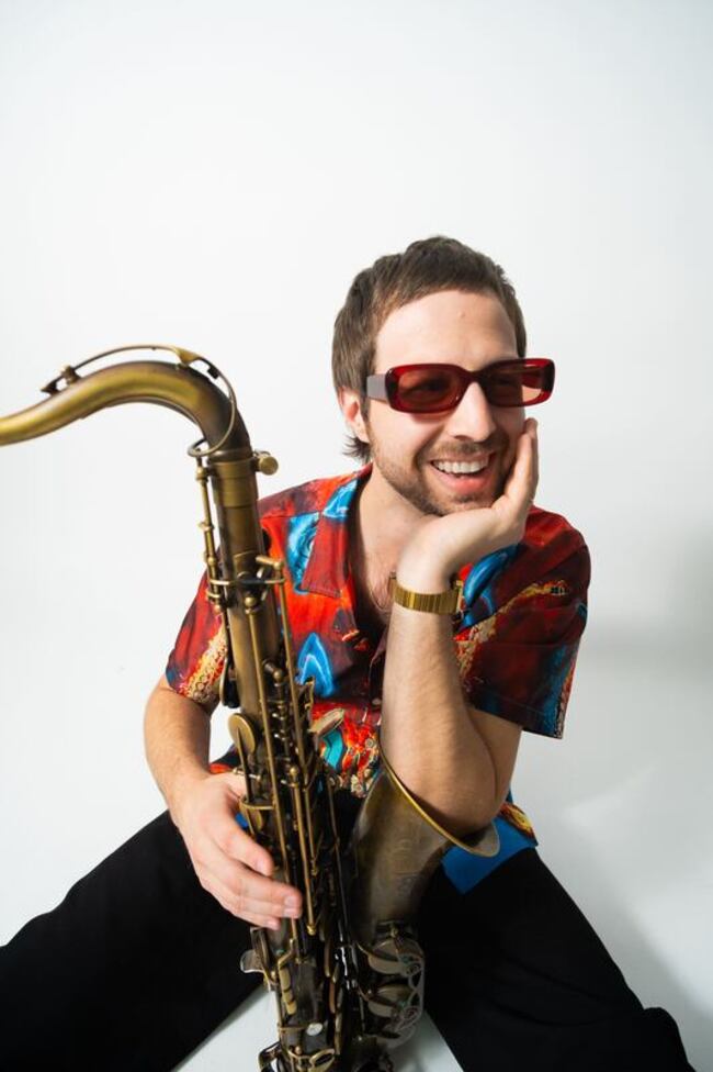 美國音樂人受落日飛車啟發　圓夢推個人專輯 | 華視新聞