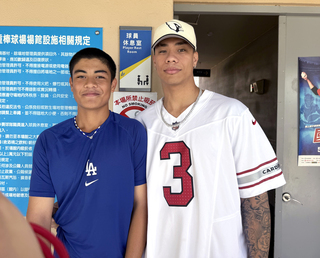 黑豹旗美和晉16強柯敬哲攻守好表現　柯敬賢讚：像我