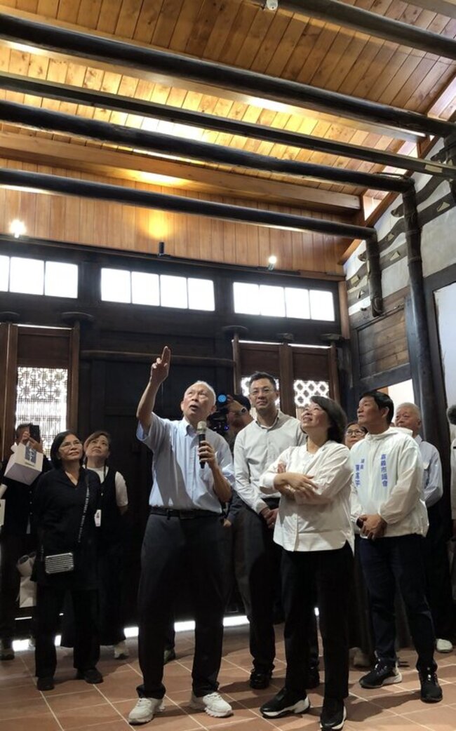 參觀整建逾百年老屋樣貌　黃敏惠：找回靈魂生命力 | 華視新聞