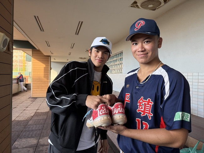 林維恩釘鞋給力量　吳丞顥黑豹旗好投平鎮晉16強 | 華視新聞