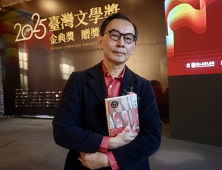 「七月爍爁」獲金典大獎　林俊頴：寫小說很幸福