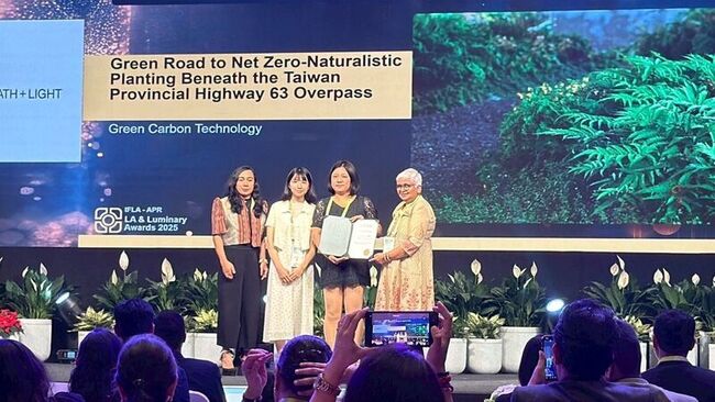 台63線高架橋下自然綠化　獲國際景觀競賽佳作 | 華視新聞