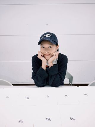 演員鍾瑶斜槓作家　書寫私密愛情故事