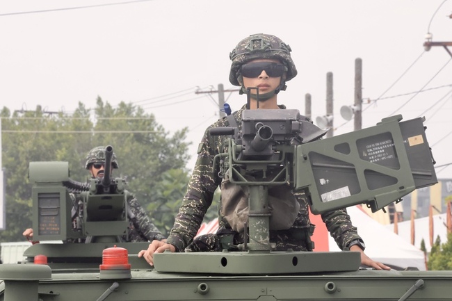 海軍營區開放22日高雄登場　救難艦大武軍艦首開放登艦 | 華視新聞