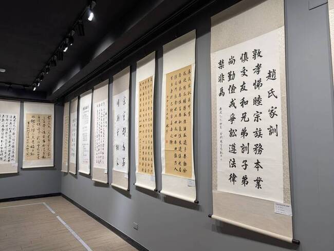 金門辦兩岸家規家訓書法聯展　呈現家族傳統價值 | 華視新聞
