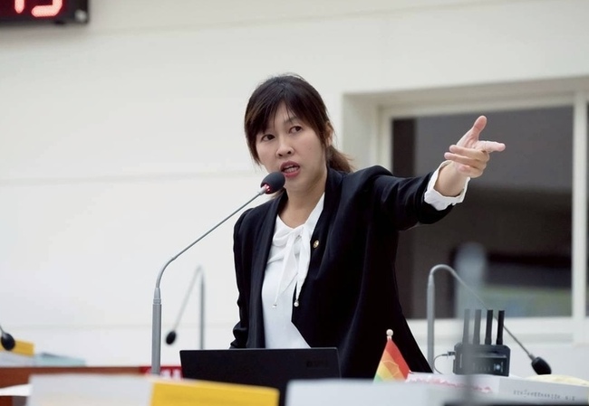 時力議員促加速國小小班化　竹市府研擬加速推動 | 華視新聞