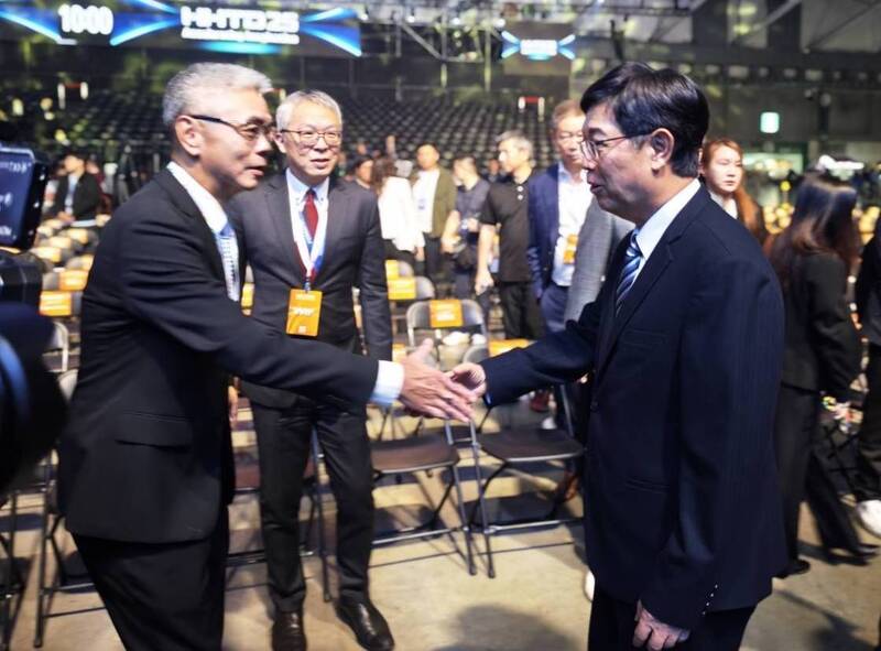 鴻海攜手中鼎打造TEEMA科學園區