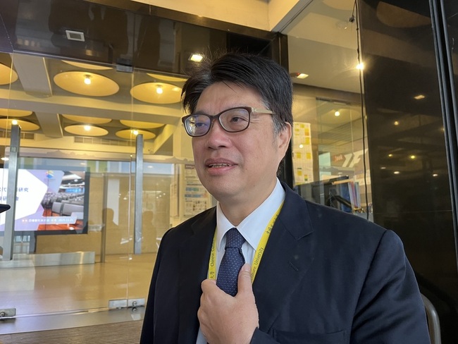 陸配參政權死亡　邱垂正：需要更多社會共識 | 華視新聞