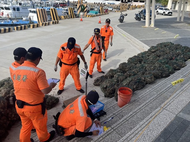 本國籍漁船從中國走私5公噸牡蠣　檢方起訴 | 華視新聞