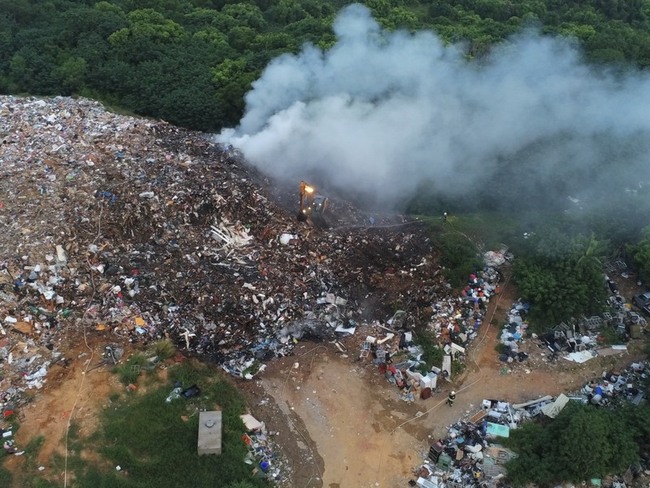 苗市垃圾掩埋場火警頻傳　鍾東錦：優先整治 | 華視新聞