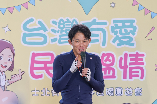 黃國昌出席黃瀞瑩活動  有信心北市議員4+2全壘打 | 華視新聞