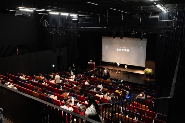 9歲董宥岑「西市場的風」　奪台南文學獎優選 | 華視新聞