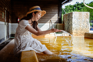 花蓮太平洋溫泉季啟動  縣府邀鏟子超人旅遊泡湯