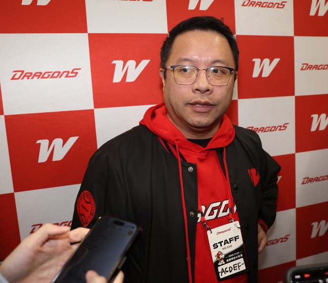 龍隊首要目標留鋼龍、伍鐸　FA非隊形迫切需要 | 華視新聞